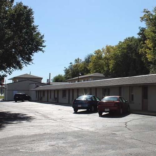 Golden Wheat Budget Host Inn Junction City Exterior photo